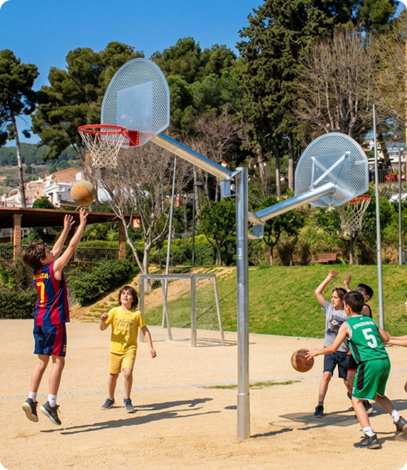 niños-jugando-baloncesto